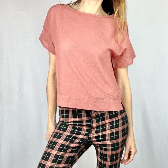 PROLOGUE |🪸👚Coral Net/Mesh Style Fabric Short-Sleeved Blouse Top - Picture 1 of 6